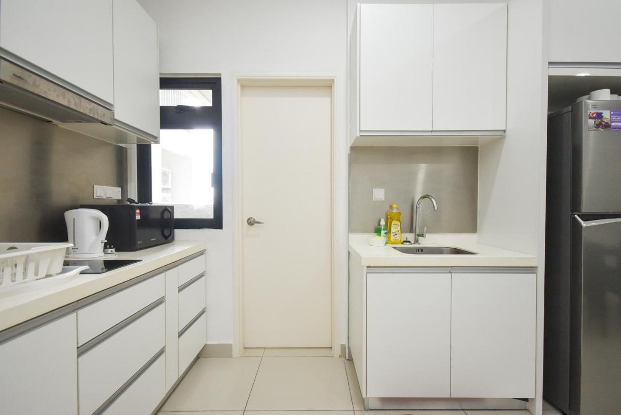 Meridin Medini Suite By Nest Home【Legoland】 Nusajaya  Exterior foto